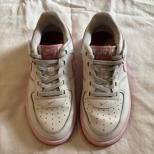 Nike White and Pink Air Force 1 Sneakers 2.5y